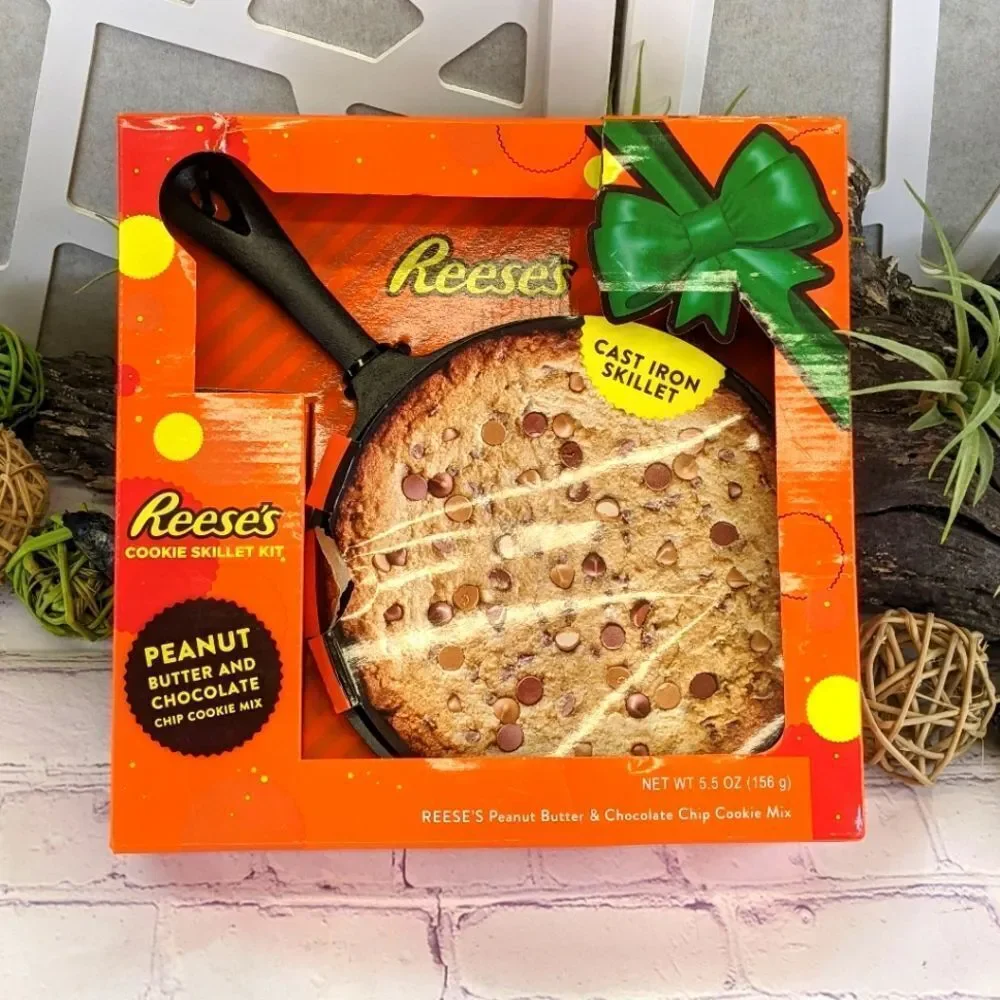 Cast Iron Skillet Reese's Chips Cookie Baking Pan (Cookie Mix Not Included)